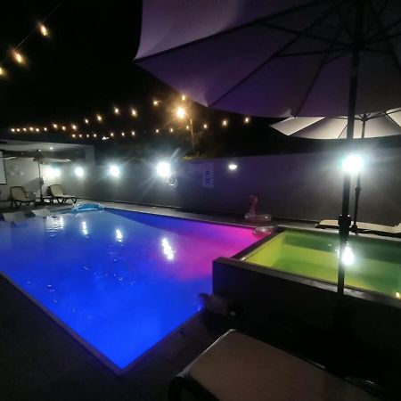 Aquaville Dorado Moderna A Studio 7 المظهر الخارجي الصورة