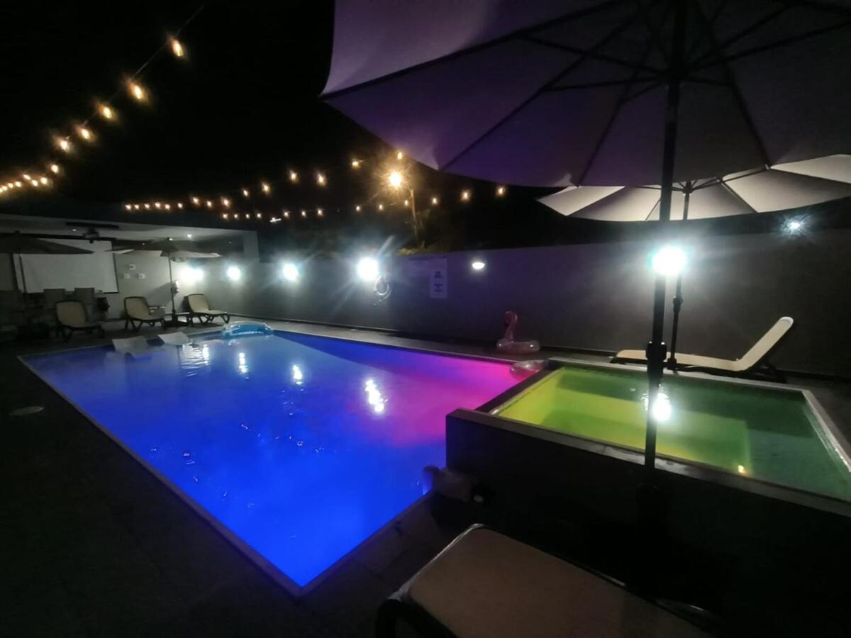 Aquaville Dorado Moderna A Studio 7 المظهر الخارجي الصورة