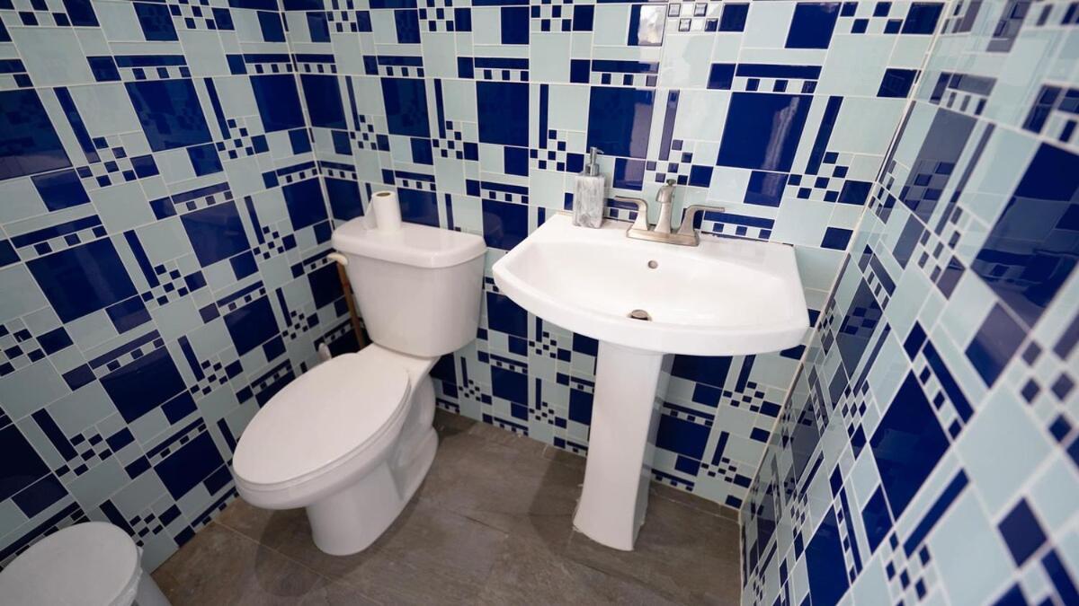 Aquaville Dorado Moderna A Studio 7 المظهر الخارجي الصورة